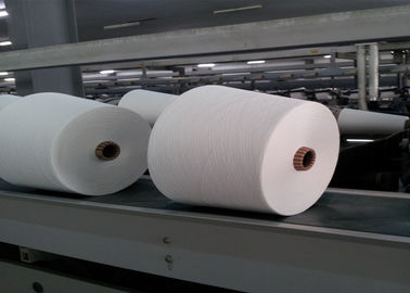 中国 白いポリエステルによって回されるヤーン30sのバージン/編むのための回されたポリエステル縫う糸編むこと サプライヤー