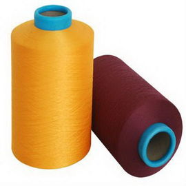 中国 堅いペーパー中心の染められたポリエステル加工糸を描きますヤーンの引くこと織り目加工ヤーン150D/48F サプライヤー