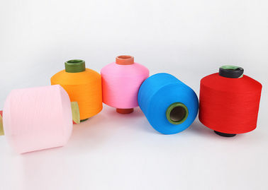 中国 150Dはヤーン、装飾的な布を編むためのドープ塗料によってを染められる色PP DTYヤーン強打します サプライヤー